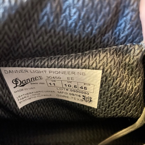 MEN’S DANNER X NEW BALANCE LIGHT PIONEER BOOT - Picture 2 of 6